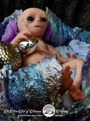 Elara Full Body Silicone Alien - Glows in Dark Unpainted Kit