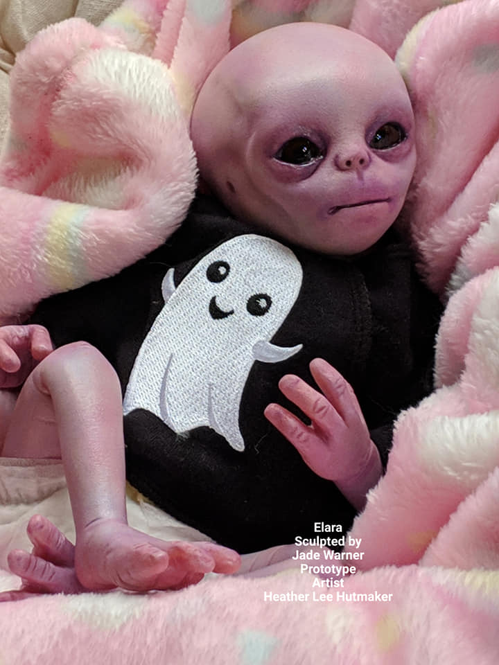 Elara Baby Alien Vinyl Kit