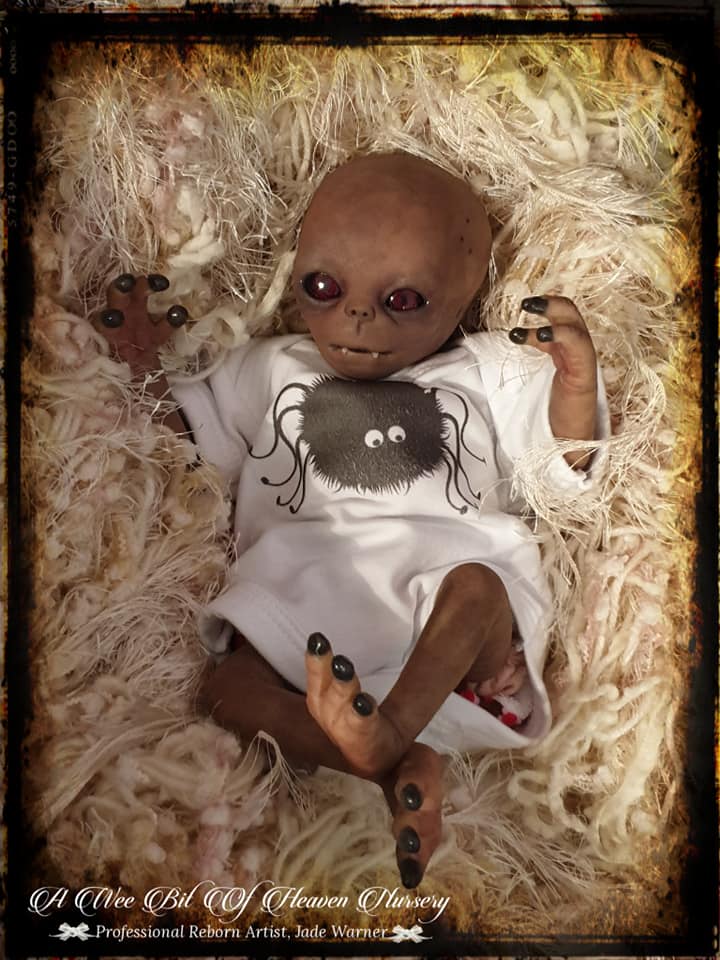 Elara Baby Alien Vinyl Kit