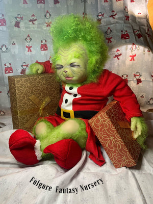 Mistletoe Hybrid Baby Mouse VINYL  HEAD ONLY