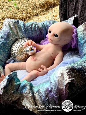 Elara Full Body Silicone Alien - Glows in Dark Unpainted Kit