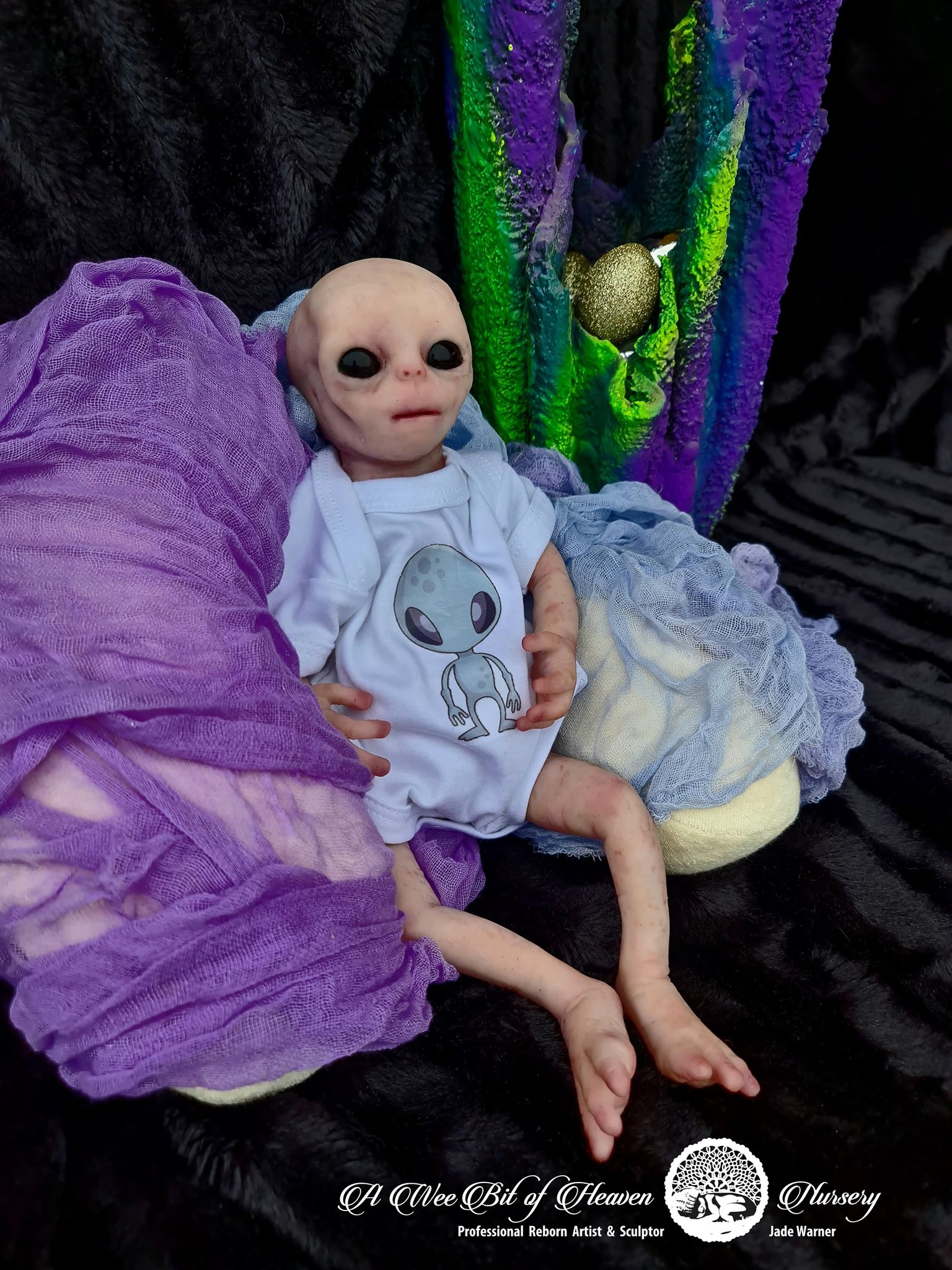 Elara Full Body Silicone Alien - Glows in Dark Unpainted Kit