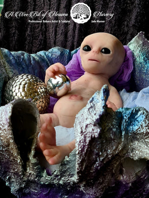 Elara Full Body Silicone Alien - Glows in Dark Unpainted Kit